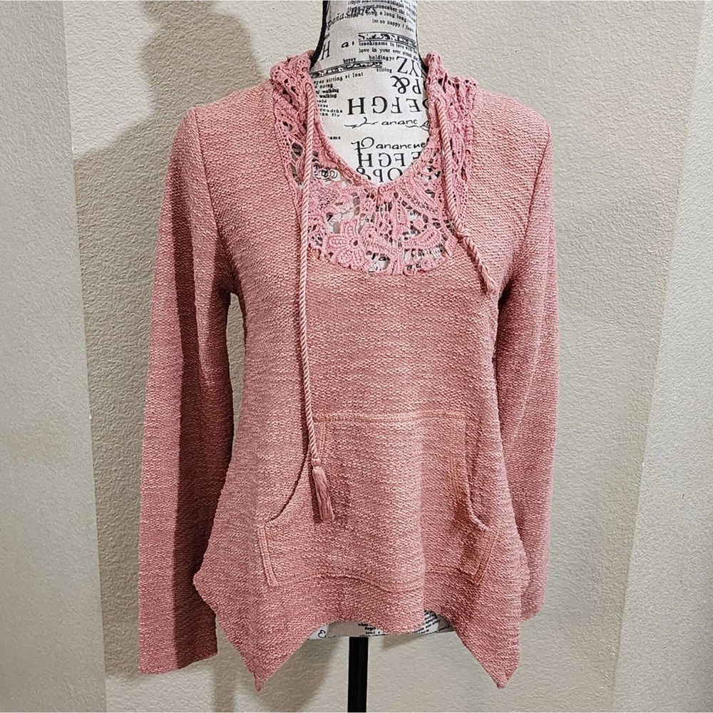 American Rag rose pink lace trimmed and hooded sweatshirt hoodie size small